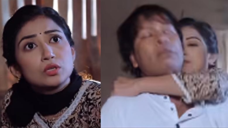 ভিডিওতে আরও দেখা যায়, নির্যাতনের শিকার তরুণীর চরিত্রে অভিনয় করা মানসী এক পর্যায় মেরে